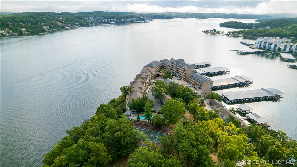 The Falls Condo - East Shore - Residential