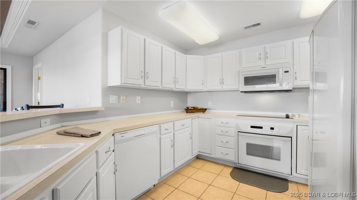 The Falls Condo - East Shore - Residential