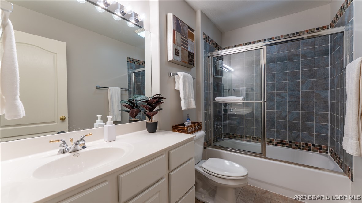 The Falls Condo - East Shore - Residential