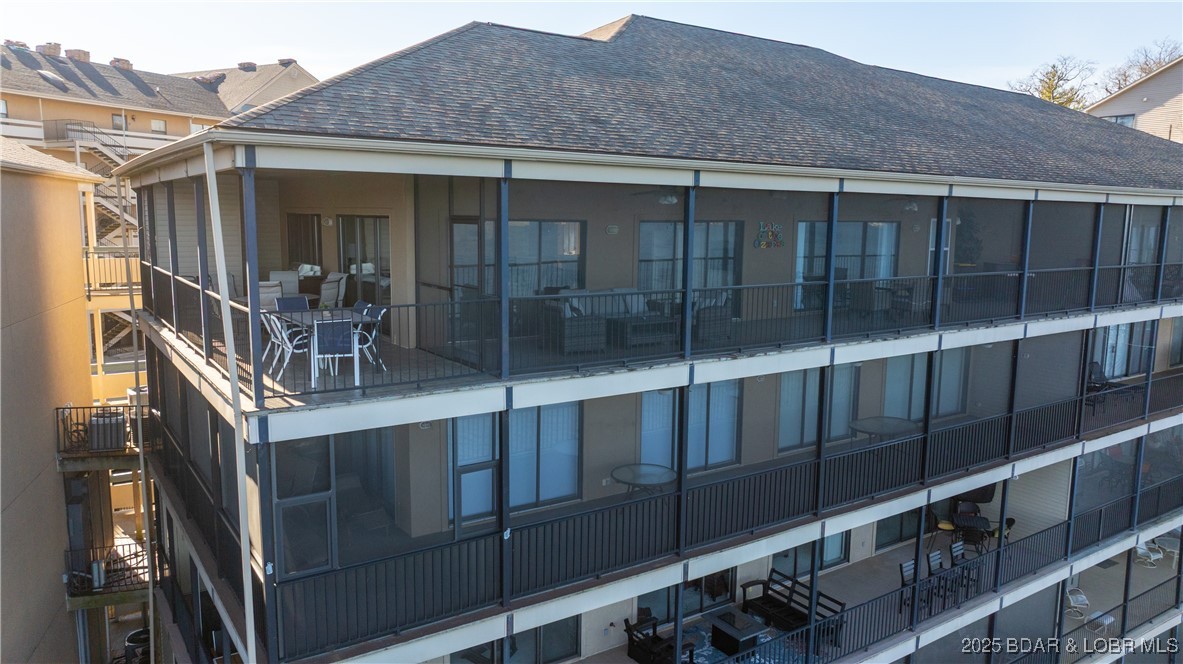 The Falls Condo - East Shore - Residential