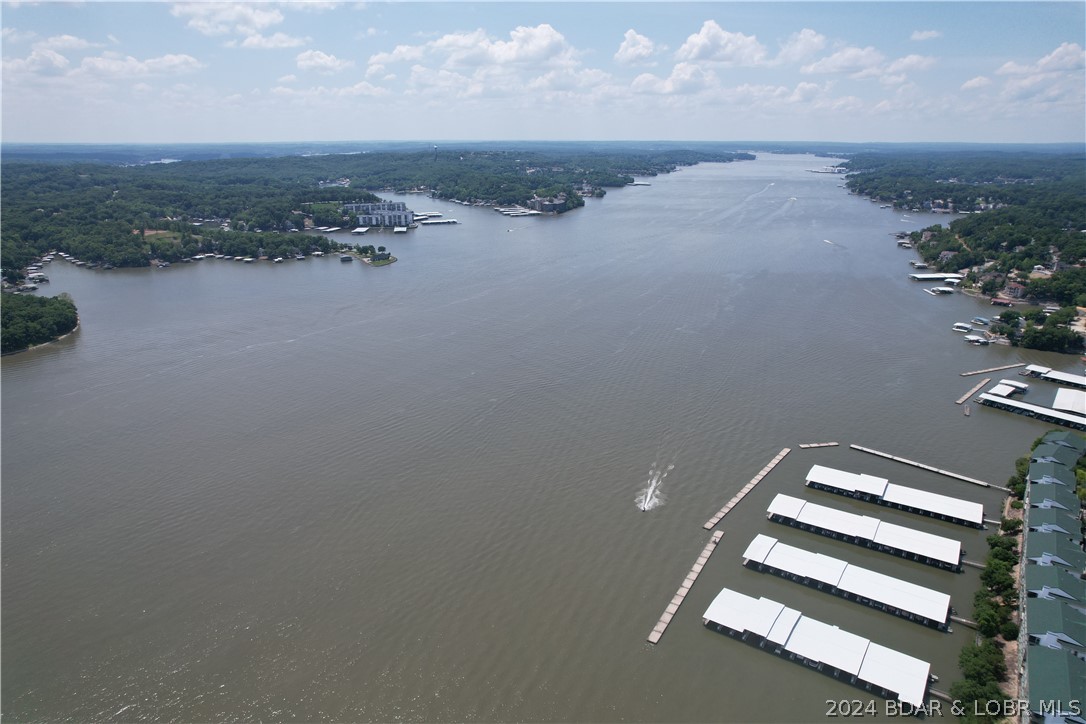 Lake Ozark, Missouri 65049, United States, 3 Bedrooms Bedrooms, ,3 BathroomsBathrooms,Residential,Contingent,57282