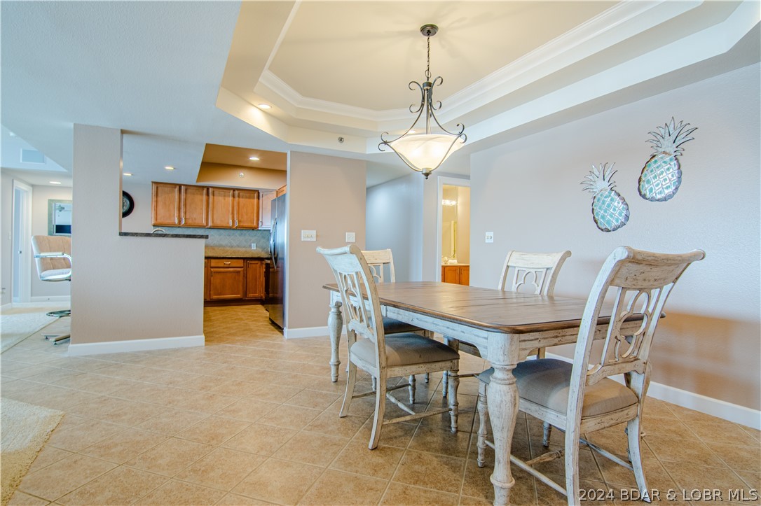 Lake Ozark, Missouri 65049, United States, 3 Bedrooms Bedrooms, ,3 BathroomsBathrooms,Residential,Contingent,57282