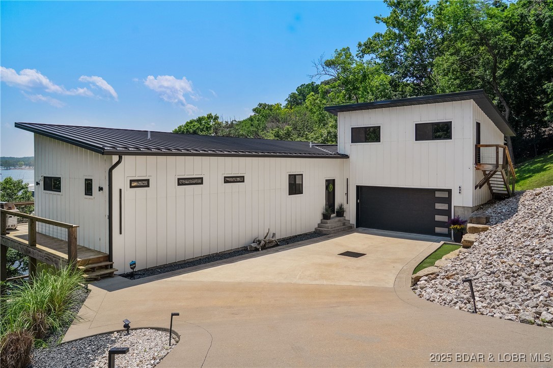 Four Seasons, Missouri 65049, United States, 5 Bedrooms Bedrooms, ,4 BathroomsBathrooms,Residential,Active,150800