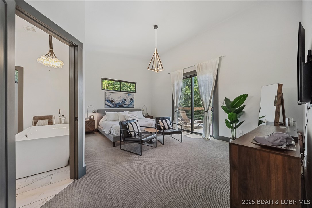 Four Seasons, Missouri 65049, United States, 5 Bedrooms Bedrooms, ,4 BathroomsBathrooms,Residential,Active,150800