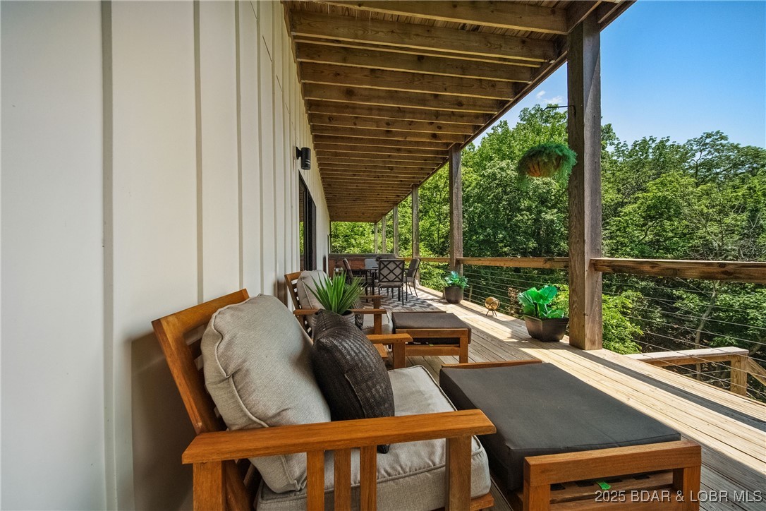 Four Seasons, Missouri 65049, United States, 5 Bedrooms Bedrooms, ,4 BathroomsBathrooms,Residential,Active,150800