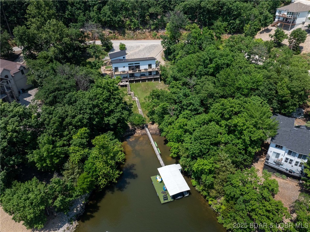 Four Seasons, Missouri 65049, United States, 5 Bedrooms Bedrooms, ,4 BathroomsBathrooms,Residential,Active,150800