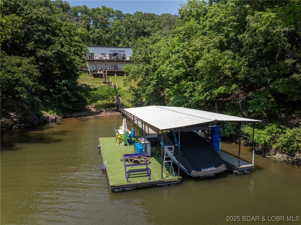 Four Seasons, Missouri 65049, United States, 5 Bedrooms Bedrooms, ,4 BathroomsBathrooms,Residential,Active,150800