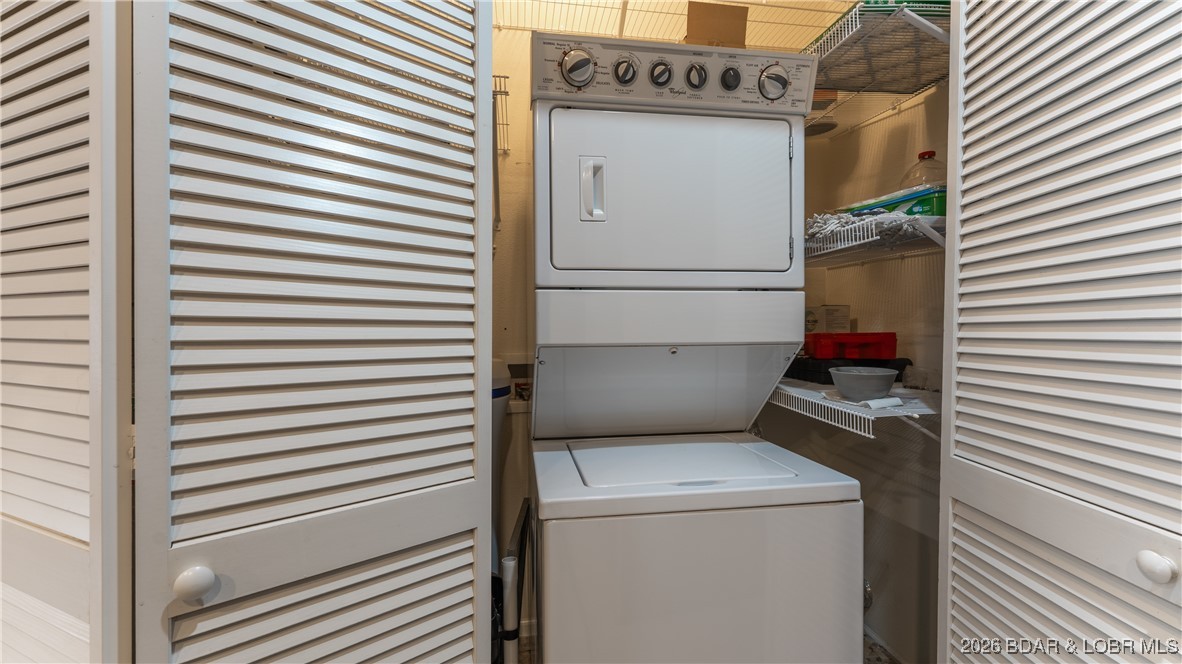 Lochhaven Condominium Subdiv - Residential