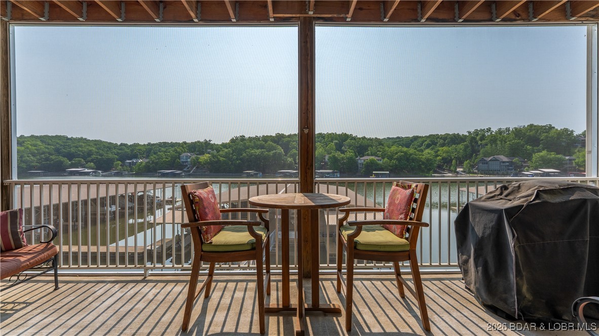 Lochhaven Condominium Subdiv - Residential