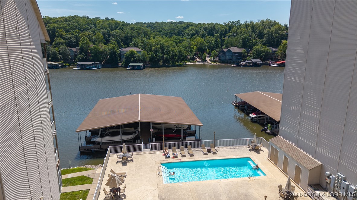 Lochhaven Condominium Subdiv - Residential