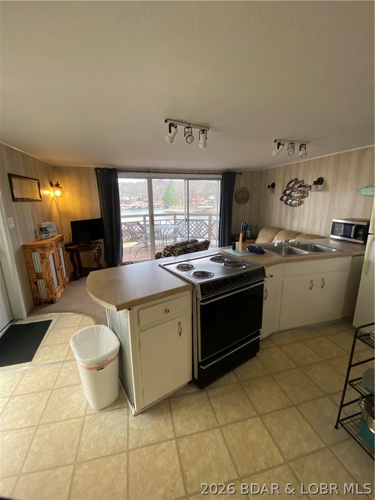 Bass Point - Residential