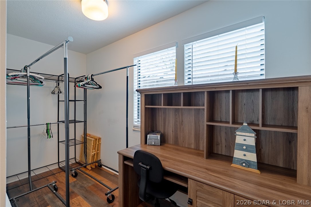 Waters Edge Condominium - Residential