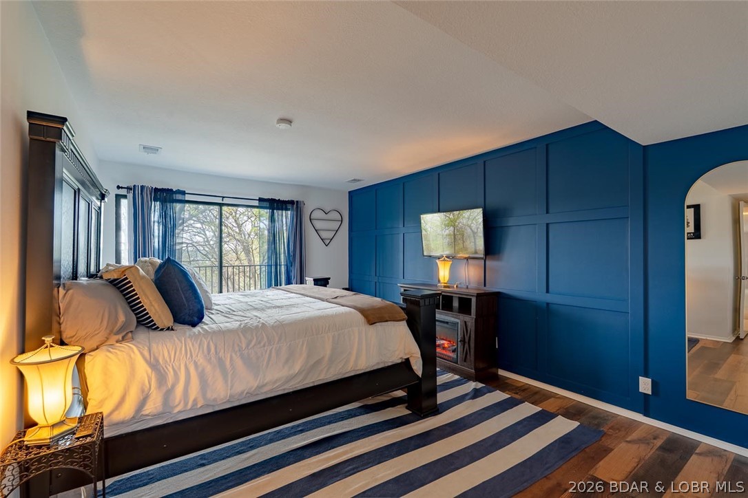 Waters Edge Condominium - Residential