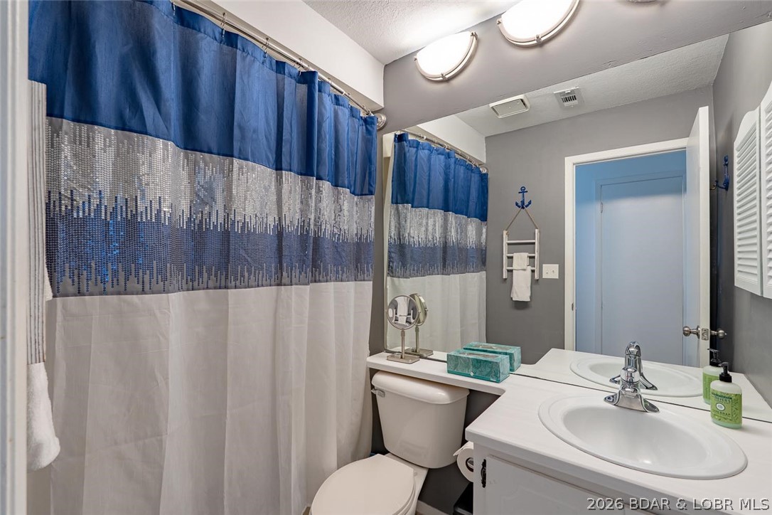 Waters Edge Condominium - Residential