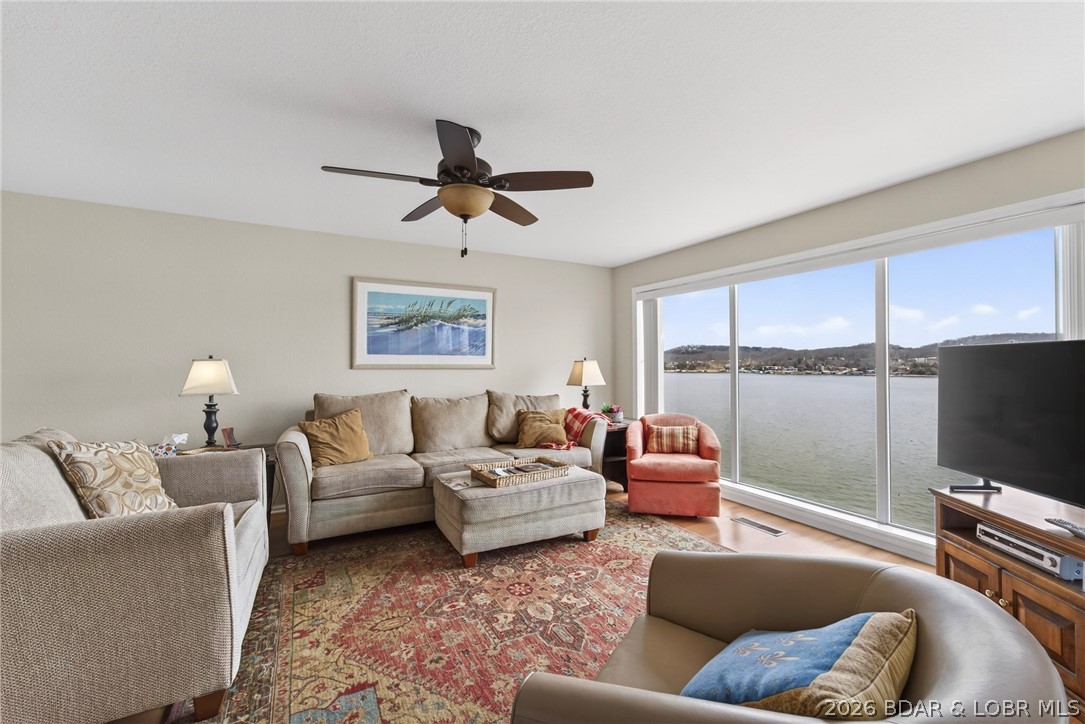 Windsor Bay Condominium - Residential