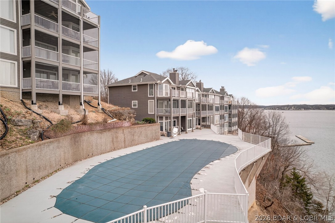 Windsor Bay Condominium - Residential