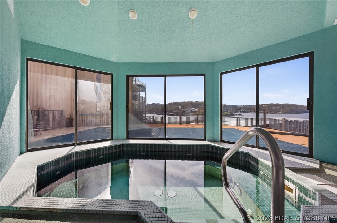 Sunrise Ridge Condominium - Residential