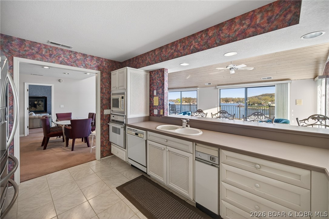 Sunrise Ridge Condominium - Residential