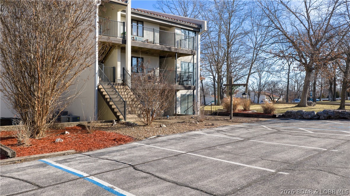 Four Seasons Racqt-Cntry Club - Residential