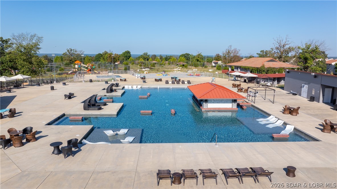 Four Seasons Racqt-Cntry Club - Residential