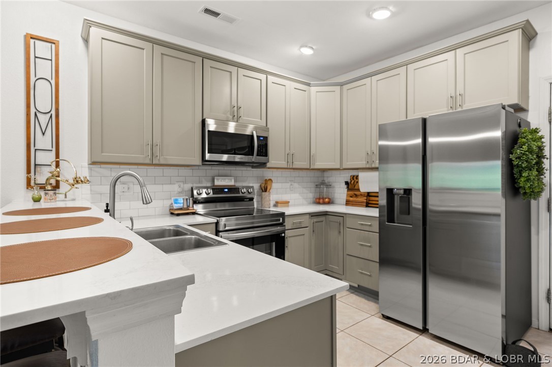 Cedar Heights Condominium - Residential