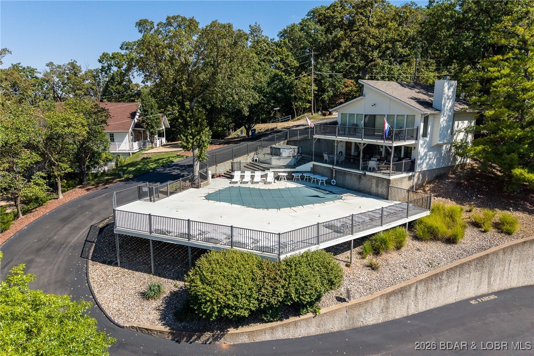 Jonathans Landing - Residential