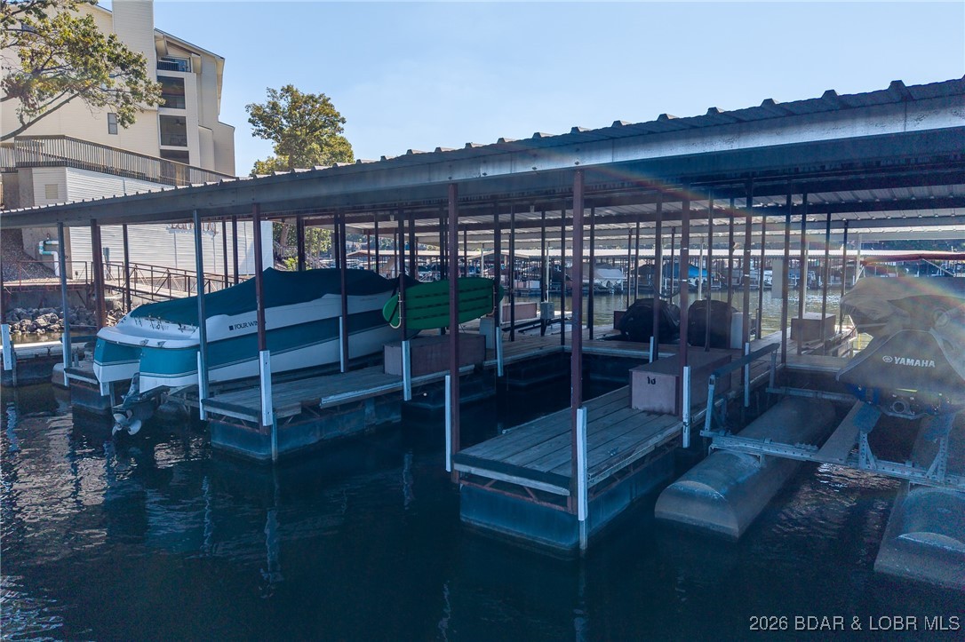 Jonathans Landing - Residential