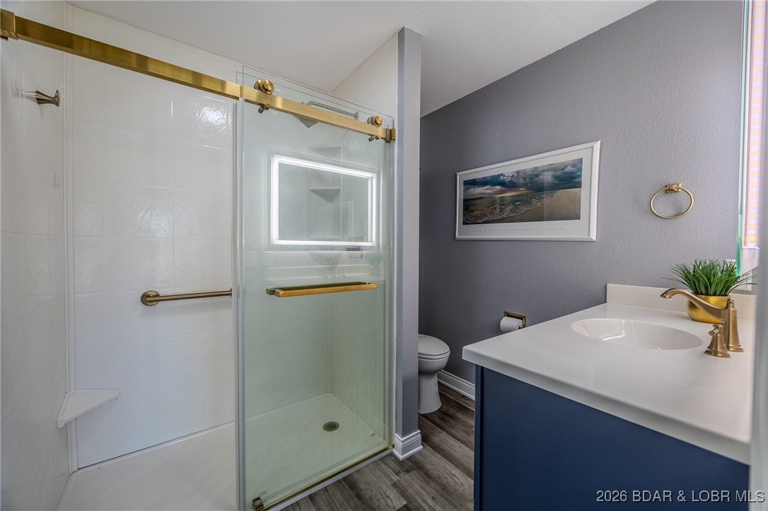 Jonathans Landing - Residential