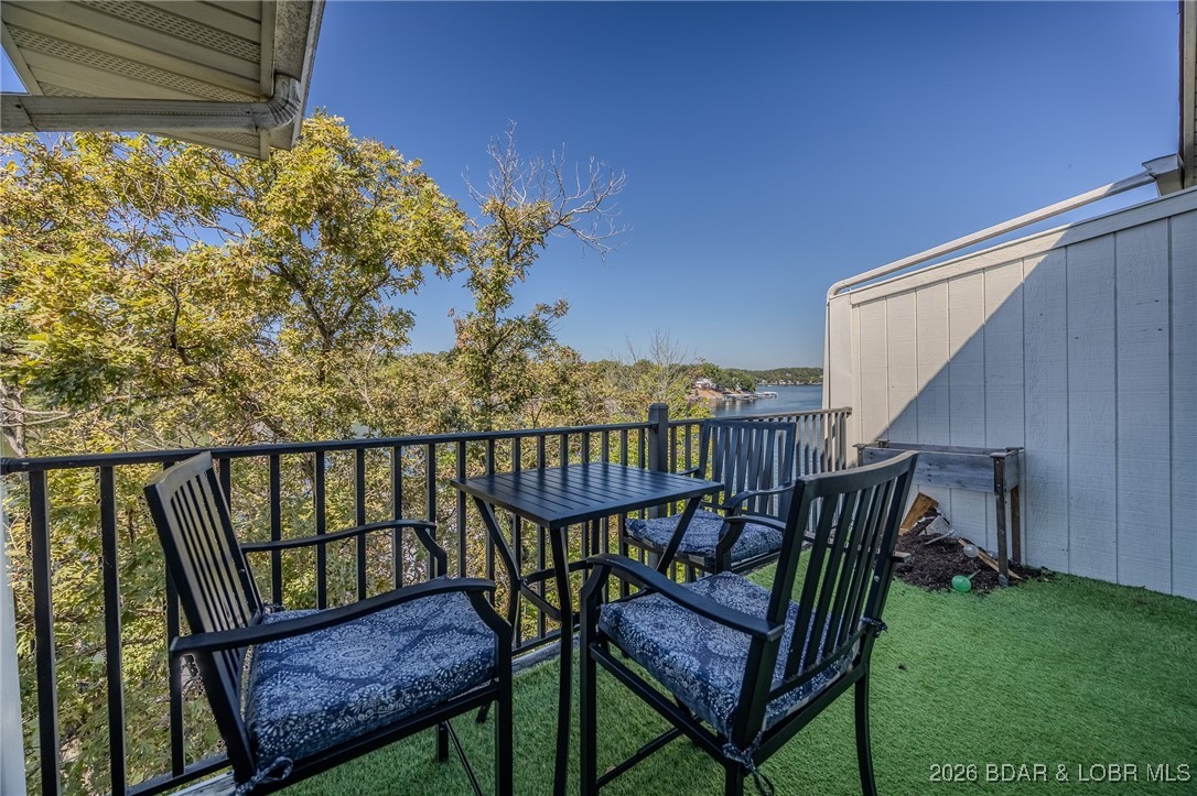 Jonathans Landing - Residential