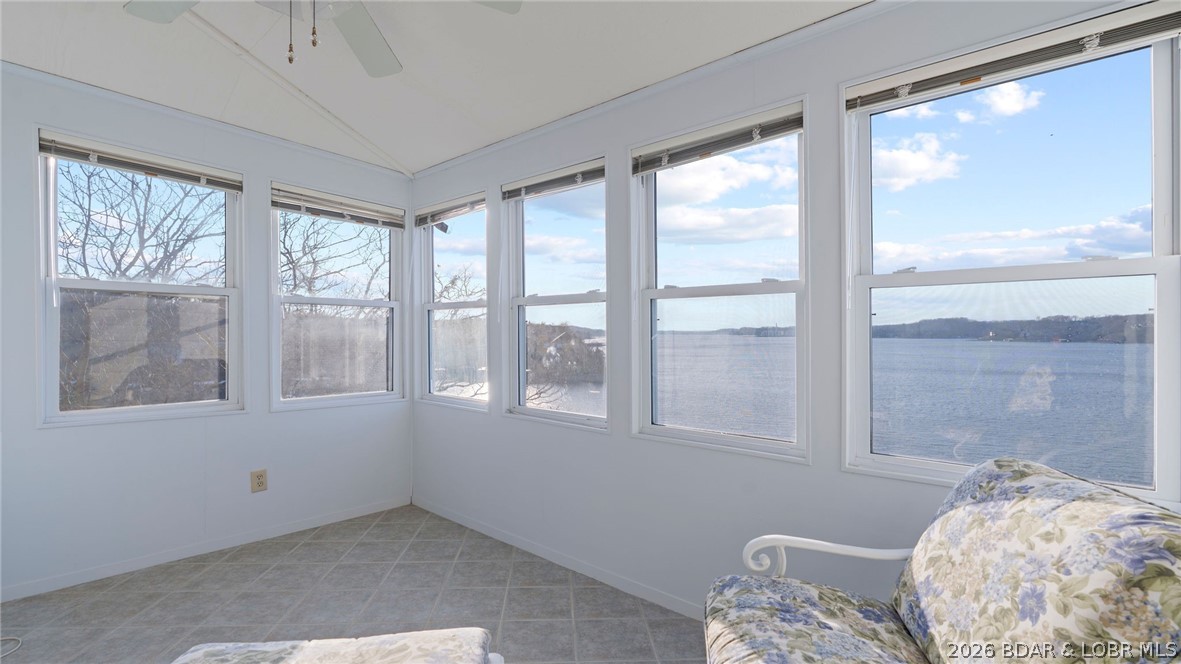 The Falls Condo - Residential