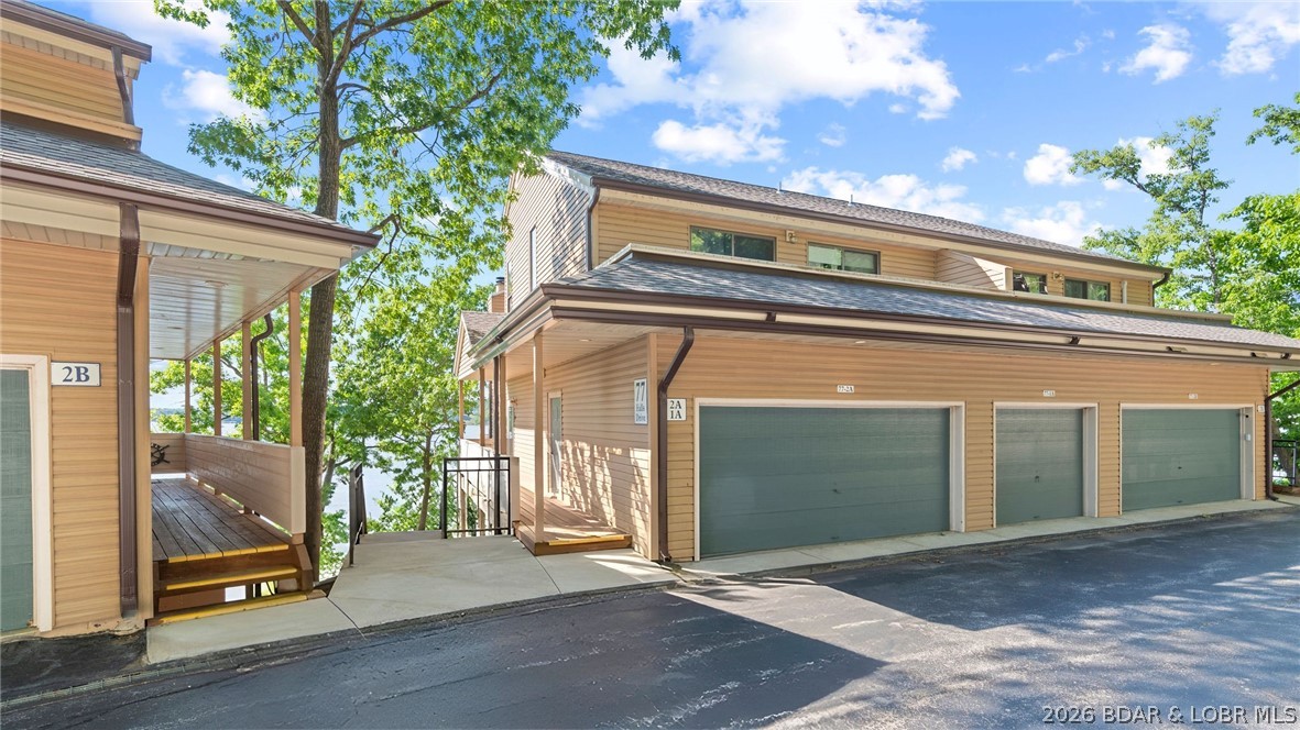 The Falls Condo - Residential