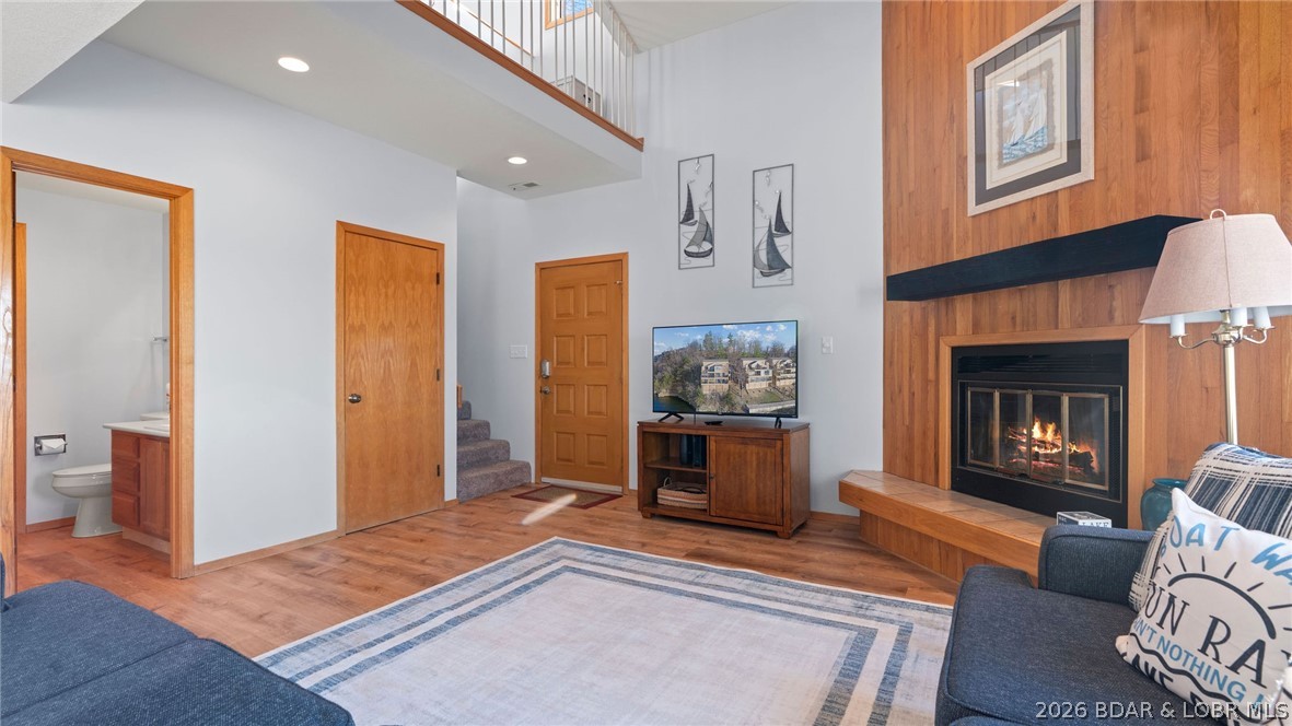 The Falls Condo - Residential