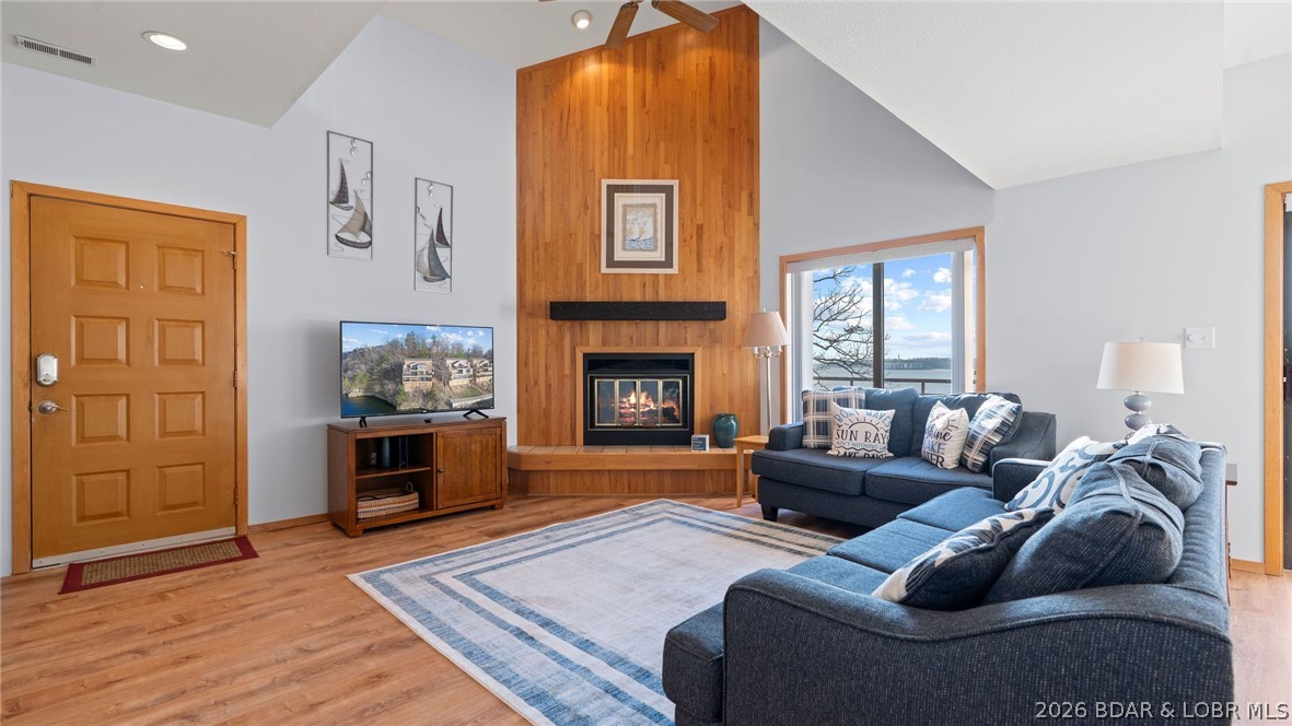 The Falls Condo - Residential