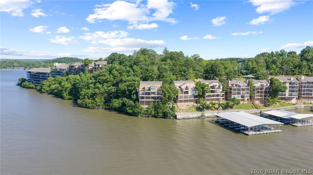 The Falls Condo - Residential