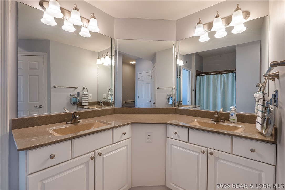 Harbour Towne Condominium - Residential