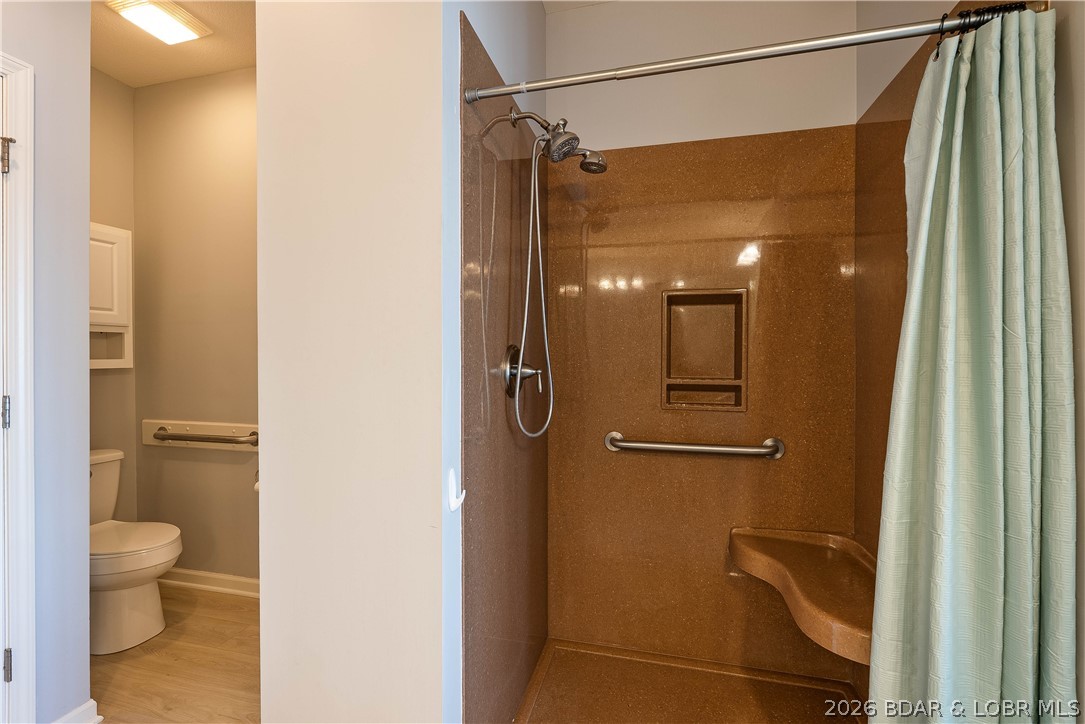 Harbour Towne Condominium - Residential