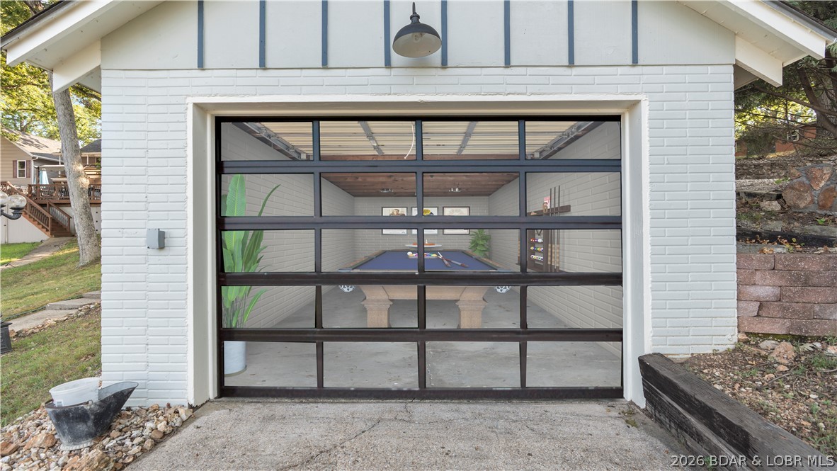 Scenic - Residential