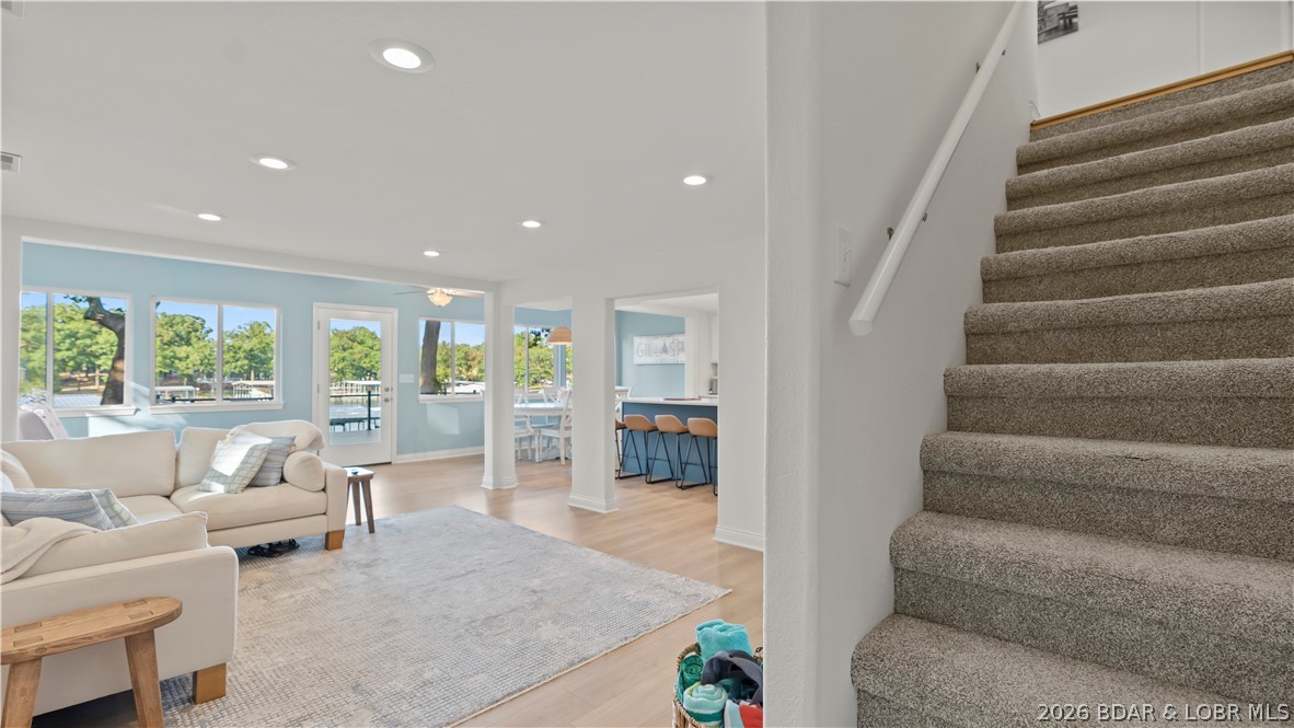 Scenic - Residential