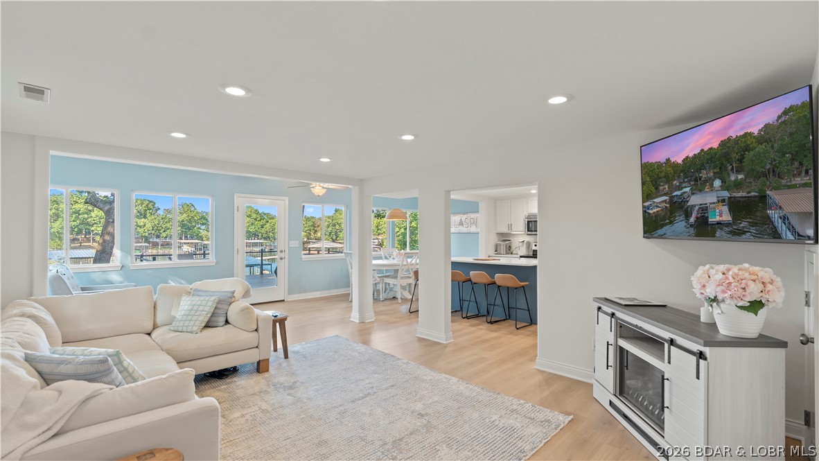 Scenic - Residential