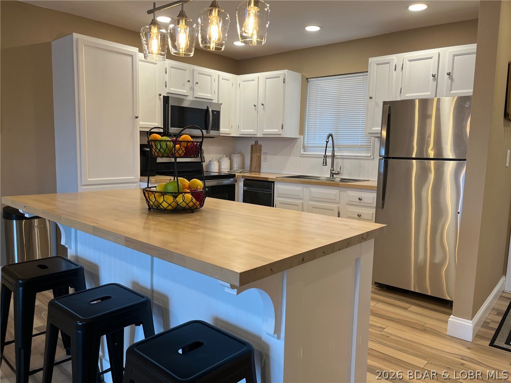 Three Seasons Condominiums - Residential