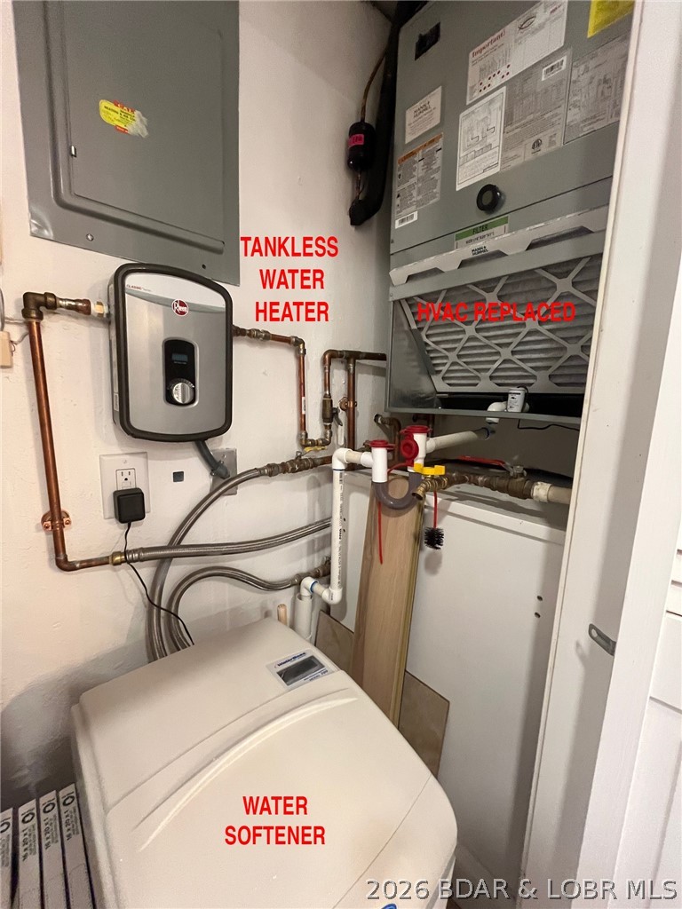 Three Seasons Condominiums - Residential