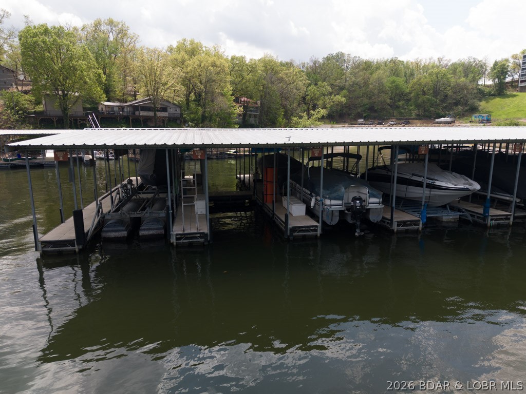 Hawks Nest Lodge Condominium - Residential