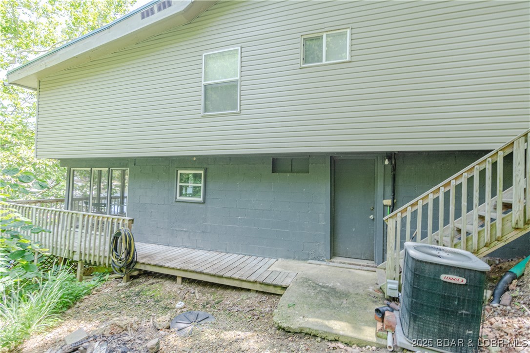 Rocky Mount, Missouri 65072, United States, 5 Bedrooms Bedrooms, ,3 BathroomsBathrooms,Residential,Contingent,80936