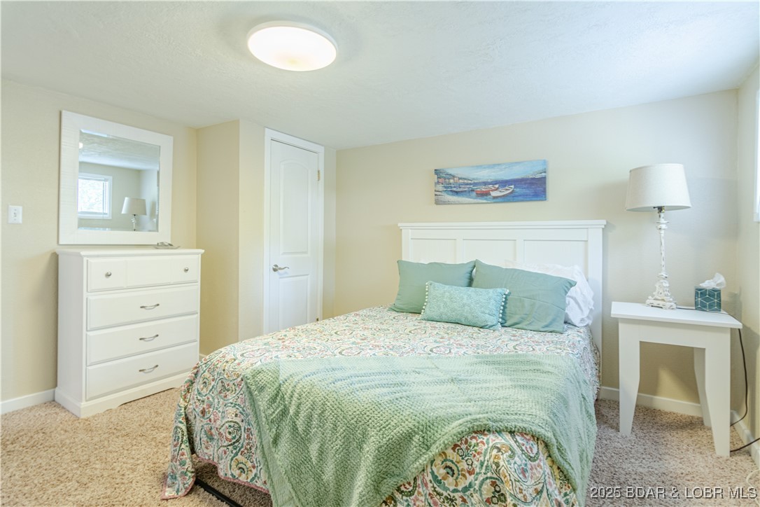 Rocky Mount, Missouri 65072, United States, 5 Bedrooms Bedrooms, ,3 BathroomsBathrooms,Residential,Contingent,80936