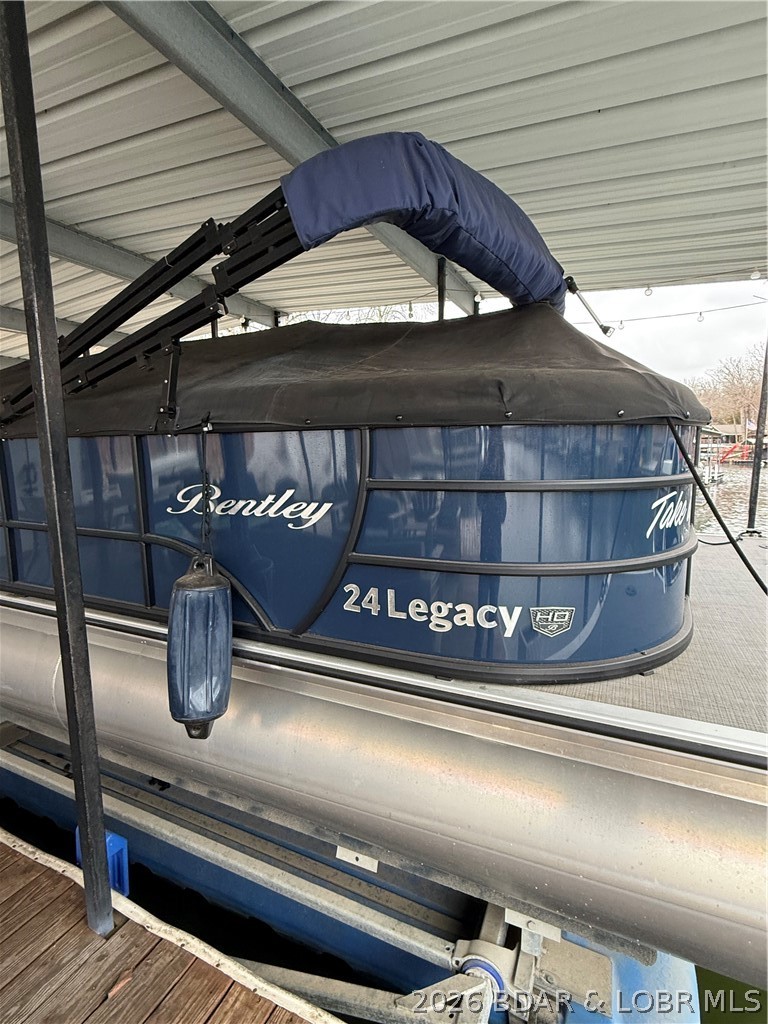 English Garden On Lk - Residential