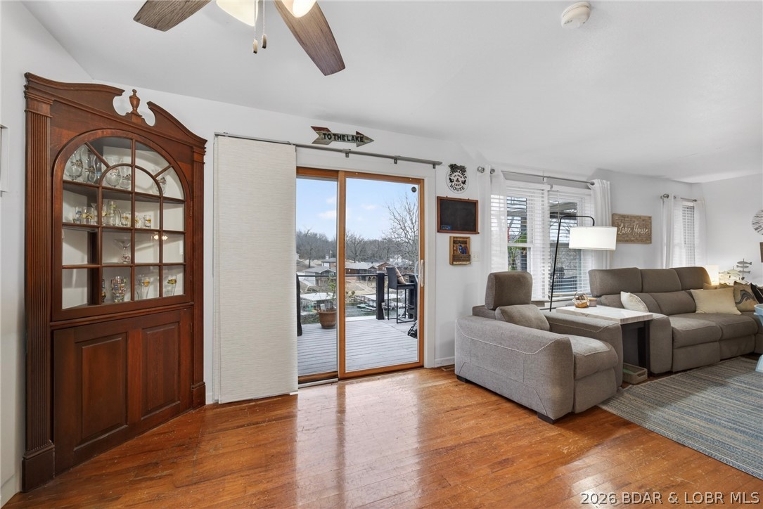 English Garden On Lk - Residential