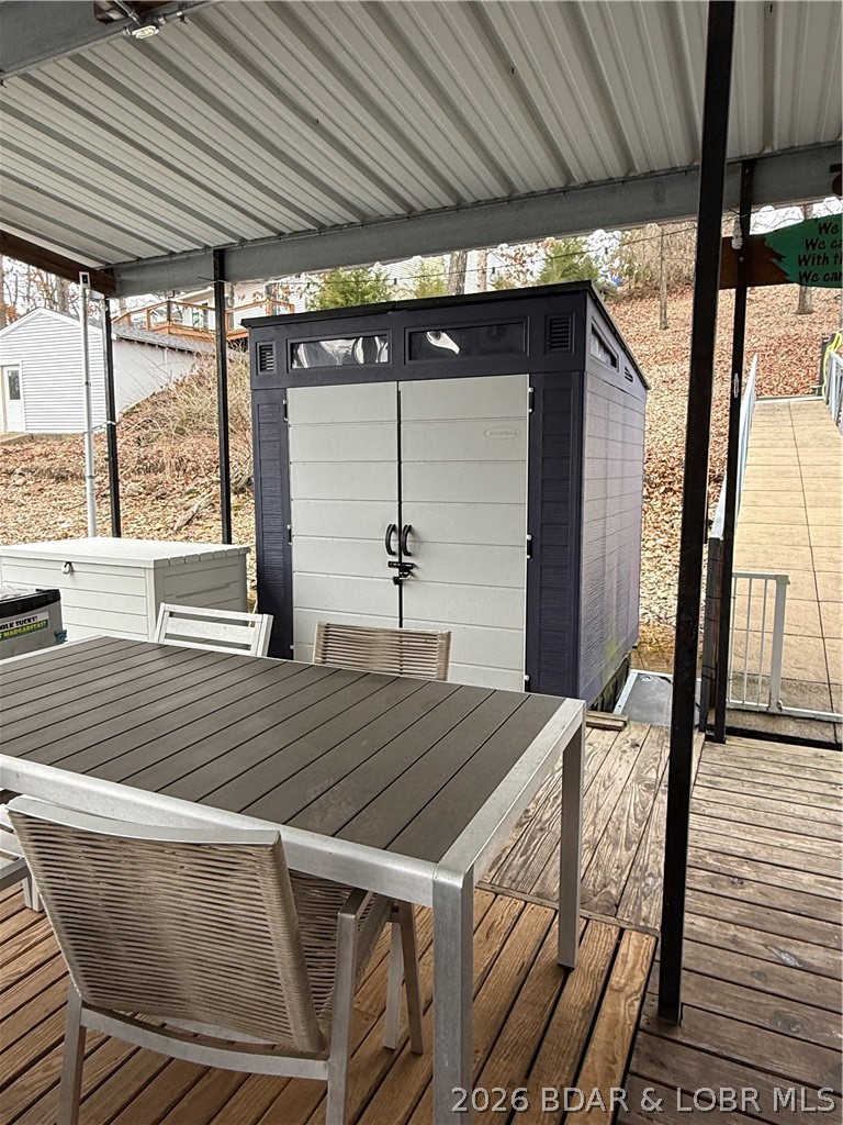 English Garden On Lk - Residential