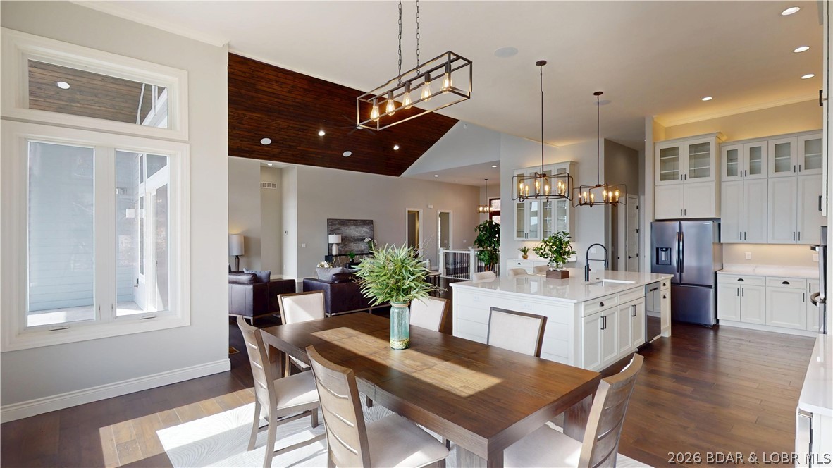 West Lake Village - Residential