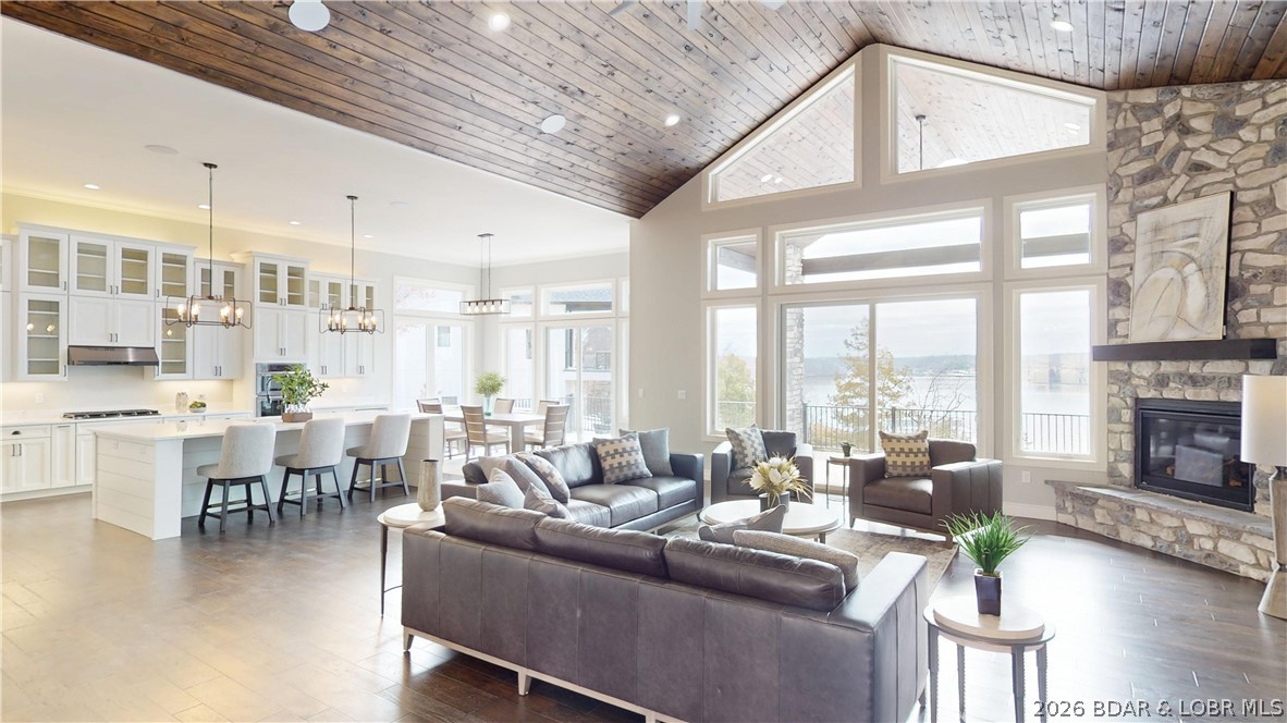 West Lake Village - Residential