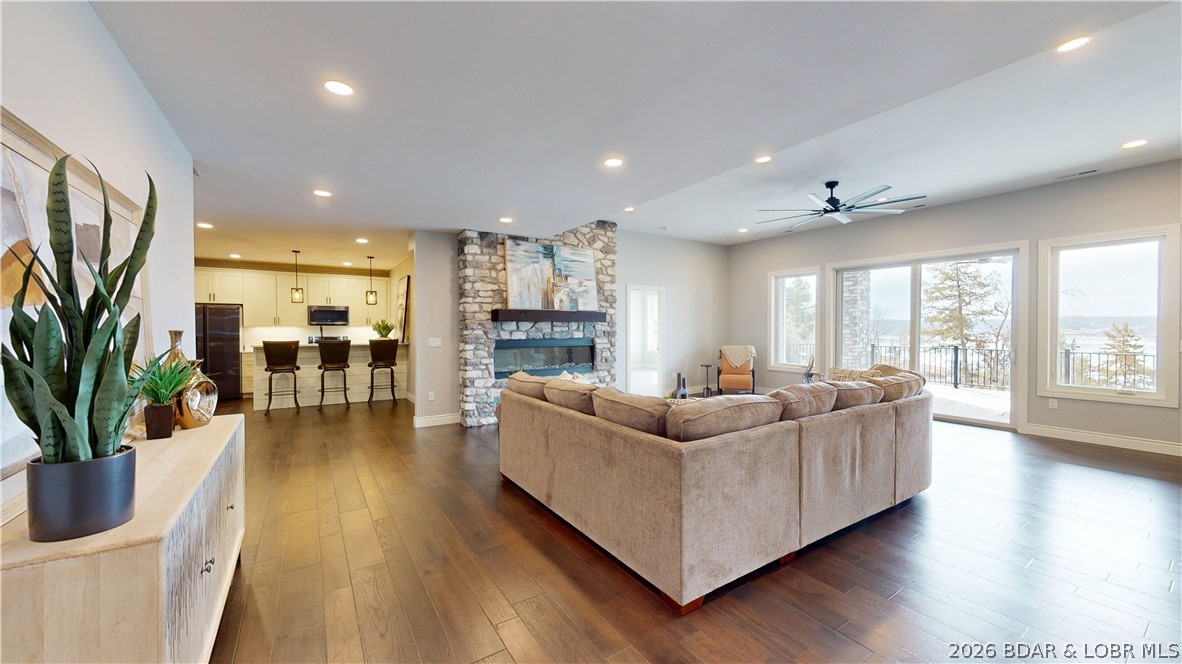 West Lake Village - Residential